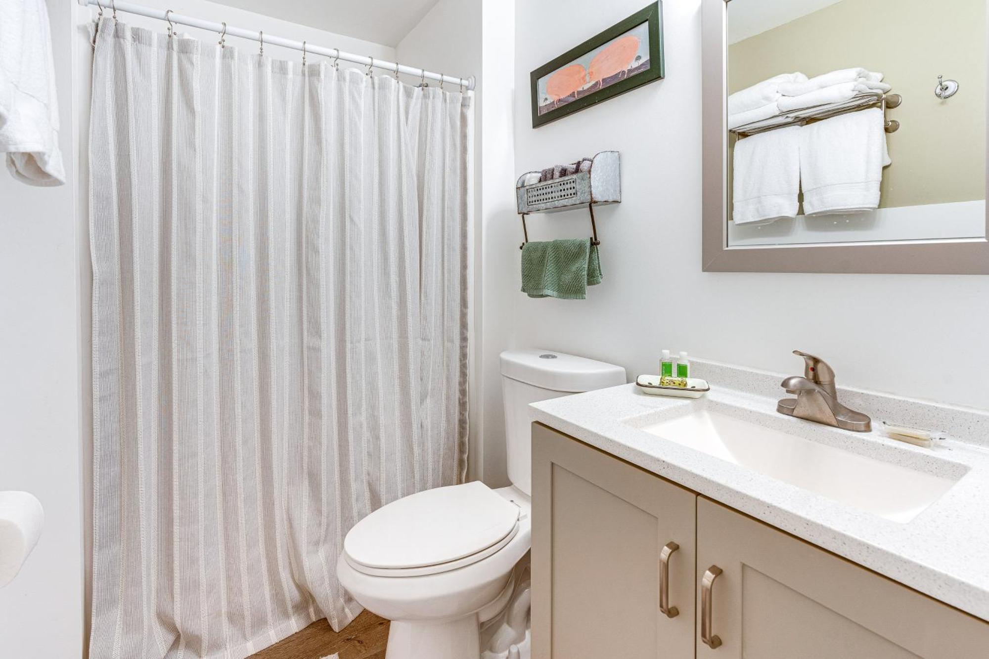 Charming Updated Retreat Walk To Lake Stevens! Extérieur photo